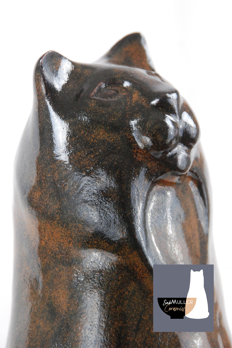 1-Chat Motte , sculpture SabMuller émaillée ‘temmoku’